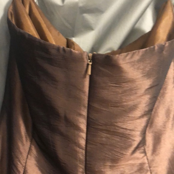 Beautiful formal dress size 16 / worn only once in very good condition . - Picture 4 of 5